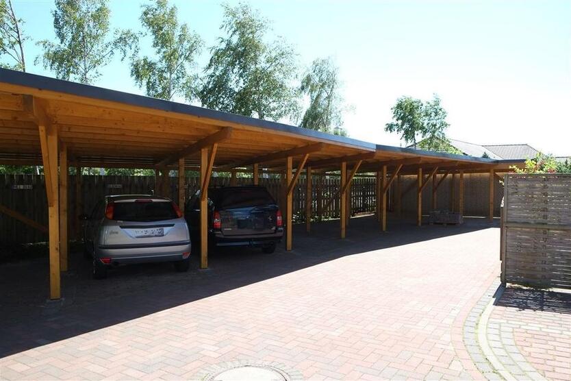 1 Carport nähe Bahnhof in Büsum zu vermieten