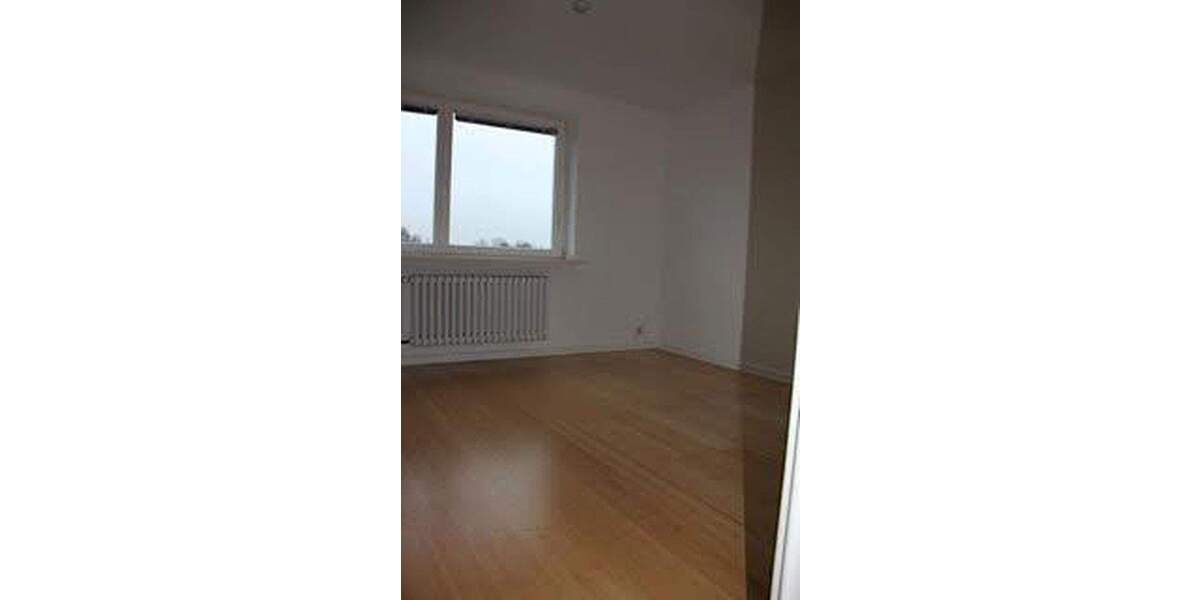 Etagenwohnung Hamburg Groß Borstel - 3 Zimmer, 84 m&sup2;, 1.400&euro; | Angebot:25338282