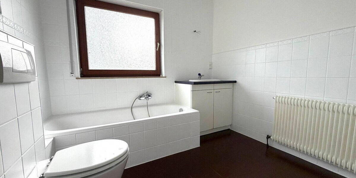 Einfamilienhaus Maulbronn - 5 Zimmer, 131 m&sup2;, 1.590&euro; | Angebot:26790504