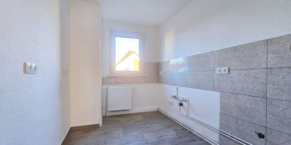 Etagenwohnung Köthen (Anhalt) Köthen - 4 Zimmer, 68 m&sup2;, 395&euro; | Angebot:25665492