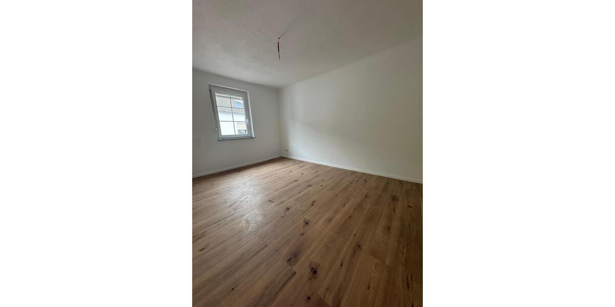 Etagenwohnung Mettlach - 3 Zimmer, 60 m&sup2;, 600&euro; | Angebot:23382723