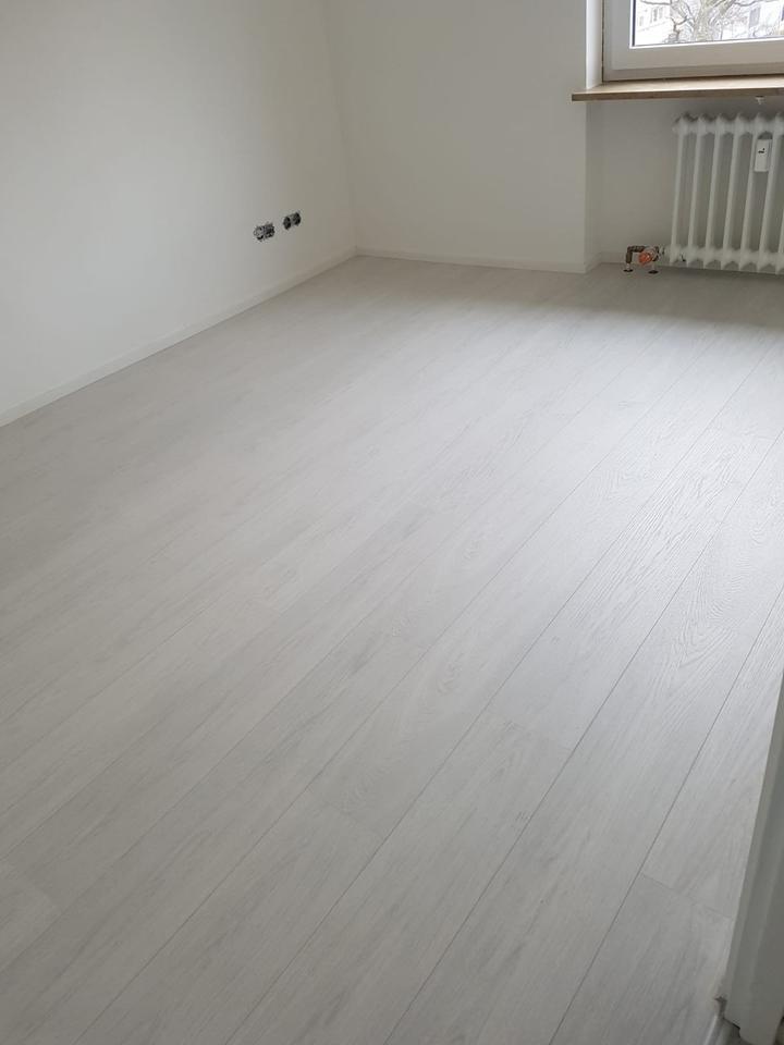 Helle und kernsanierte 3-Zimmer-Wohnung am Frankencenter Nürnberg zimmer