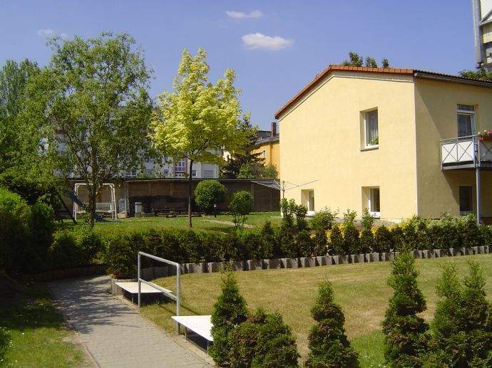 Etagenwohnung Dresden Cotta - 2 Zimmer, 44 m&sup2;, 345&euro; | Angebot:26740268
