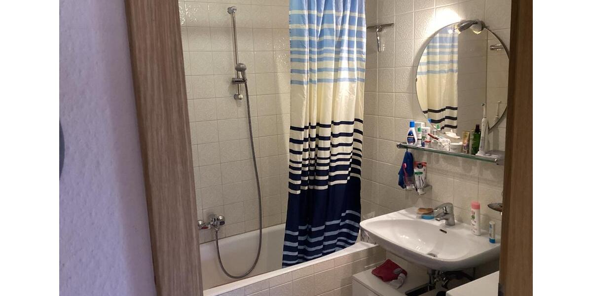 Dachgeschoßwohnung Bamberg Am Bruderwald - 2 Zimmer, 65 m&sup2;, 625&euro; | Angebot:25934644