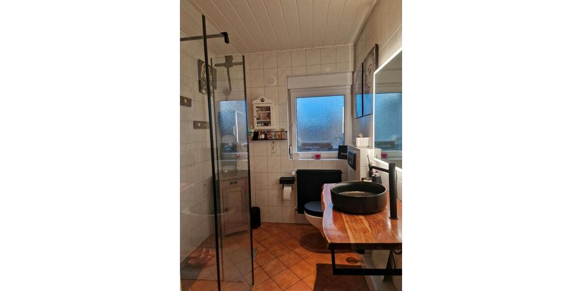 Reihenhaus Mönchengladbach West - 3 Zimmer, 90 m&sup2;, 1.150&euro; | Angebot:25254951