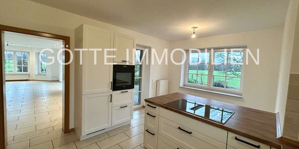 Einfamilienhaus Steinhagen - 5 Zimmer, 180 m&sup2;, 1.350&euro; | Angebot:24327301