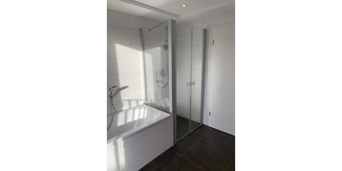 Einfamilienhaus Erfurt - 3 Zimmer, 95 m&sup2;, 1.500&euro; | Angebot:24977556