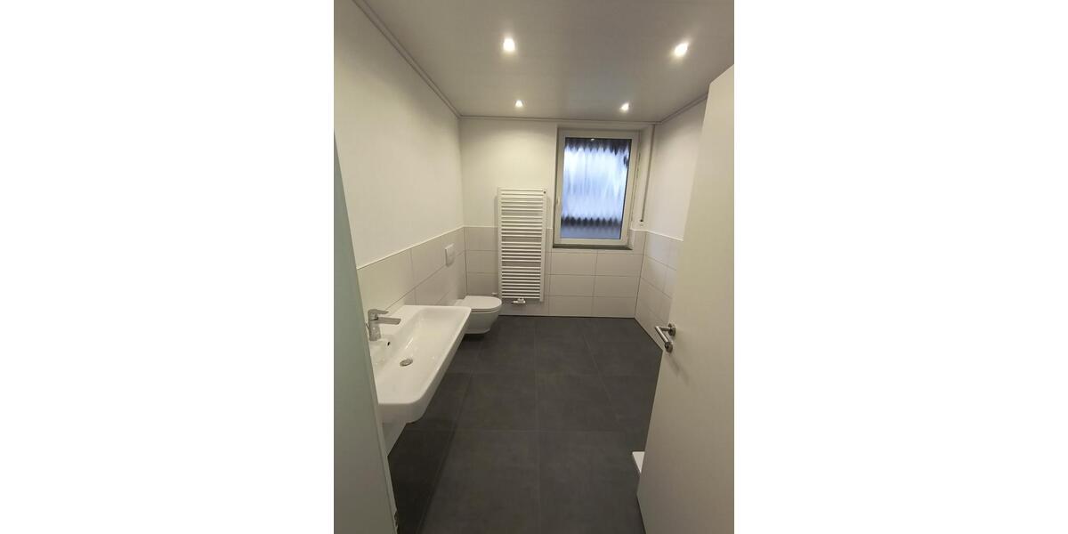 Erdgeschoßwohnung Eslohe (Sauerland) - 4 Zimmer, 125 m&sup2;, 750&euro; | Angebot:25146662