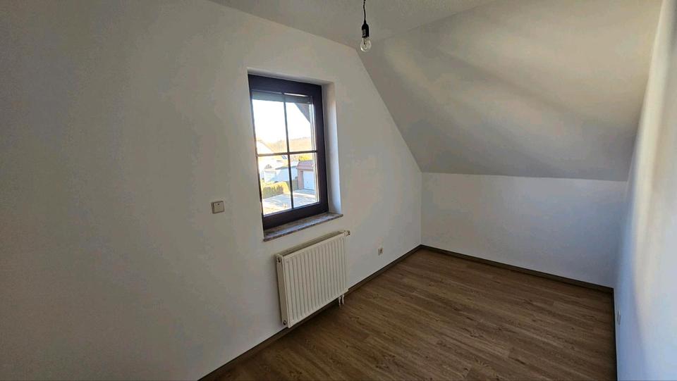 Einfamilienhaus Aschersleben - 4 Zimmer, 120 m&sup2;, 1.200&euro; | Angebot:25322323