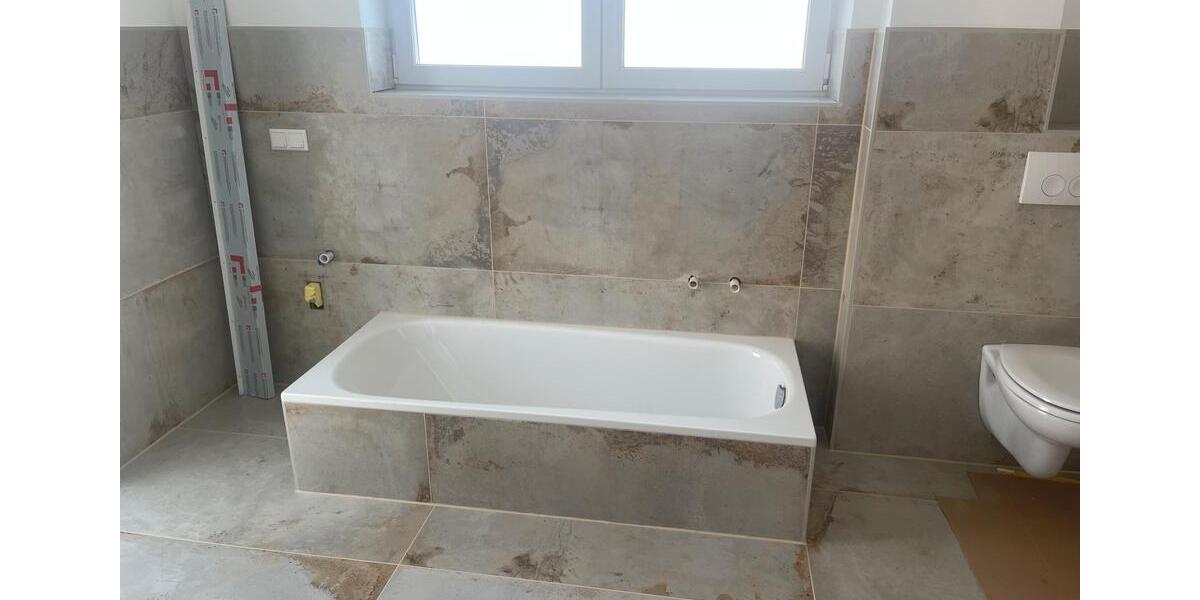 Einfamilienhaus Wetter (Hessen) - 6.5 Zimmer, 250 m&sup2;, 2.250&euro; | Angebot:24967369