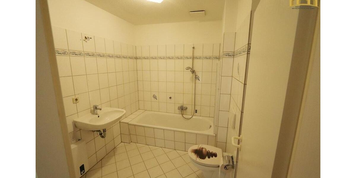 Dachgeschoßwohnung Sangerhausen - 2 Zimmer, 84 m&sup2;, 550&euro; | Angebot:18313095