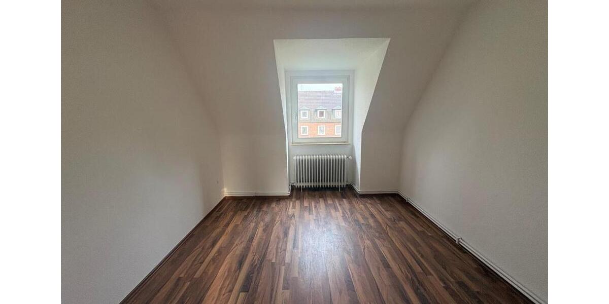 Dachgeschoßwohnung Wilhelmshaven Aldenburg - 4 Zimmer, 62 m&sup2;, 459&euro; | Angebot:25489040