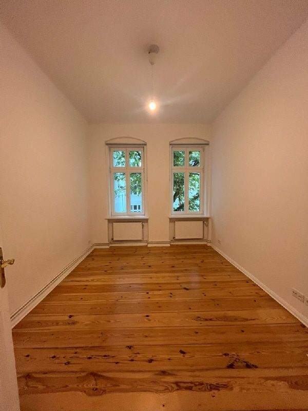 Winskiez: TOP-sanierte Altbauwohnung in sehr gefragter Wohnlage 5 zimmer