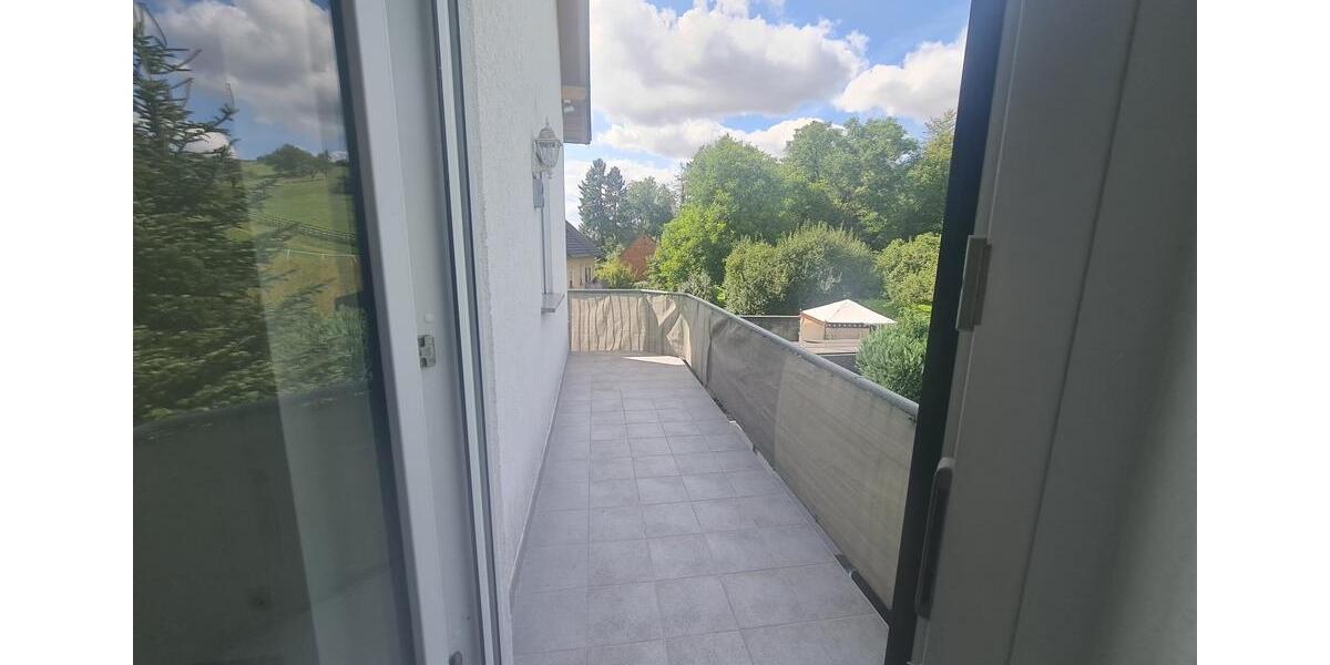 Etagenwohnung Hünfelden - 3 Zimmer, 85 m&sup2;, 675&euro; | Angebot:25656956