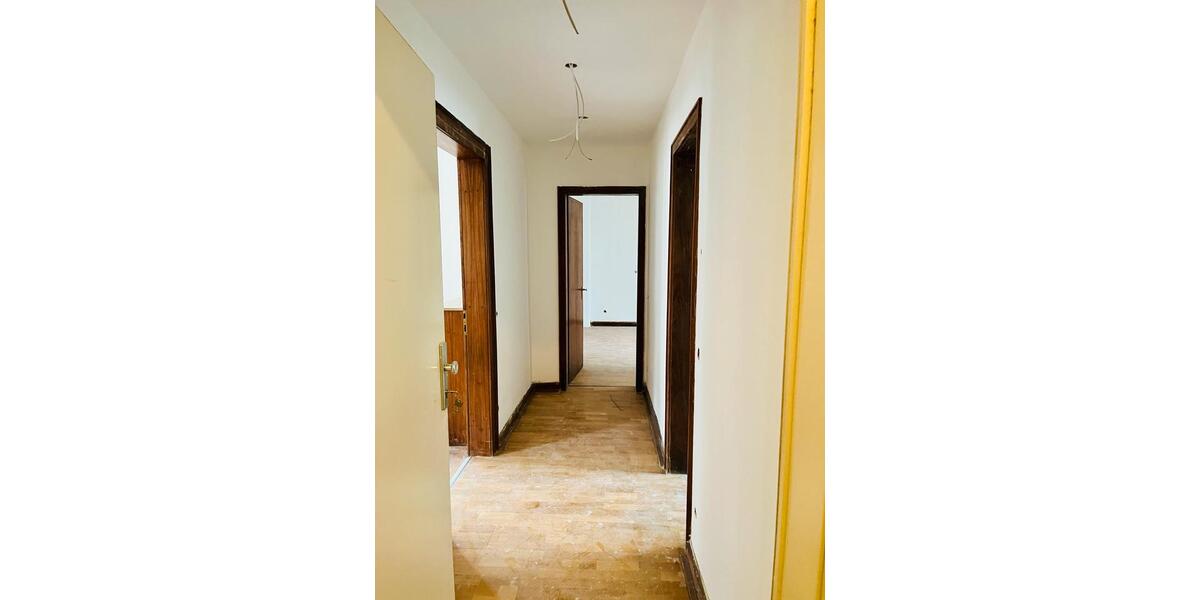 Etagenwohnung Oberhausen - 3 Zimmer, 90 m&sup2;, 800&euro; | Angebot:26592516