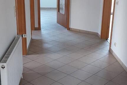 Wohnung Brake (Unterweser) - 3 Zimmer, 95 m&sup2;, 800&euro; | Angebot:24599084