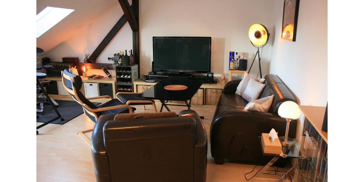 gemütliche möblierte DG-Wohnung in Erfurt- Süd 2 zimmer