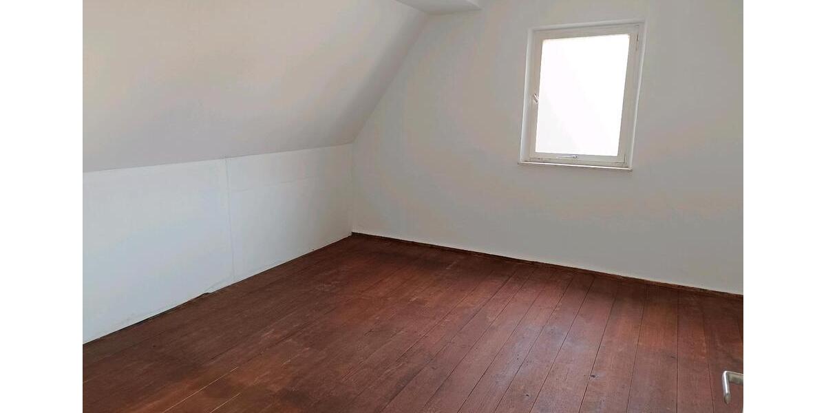 Etagenwohnung Röttenbach - 4 Zimmer, 65 m&sup2;, 400&euro; | Angebot:26121150