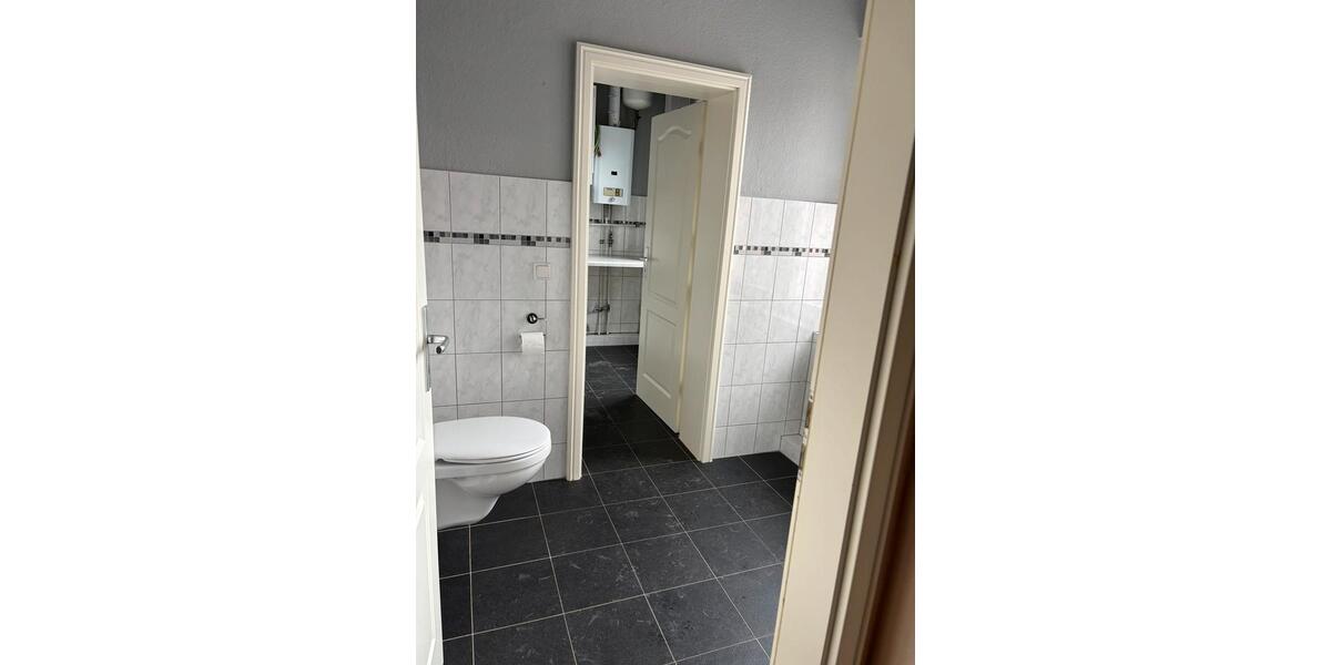 Etagenwohnung Neustadt in Holstein - 3 Zimmer, 93 m&sup2;, 1.000&euro; | Angebot:24847465