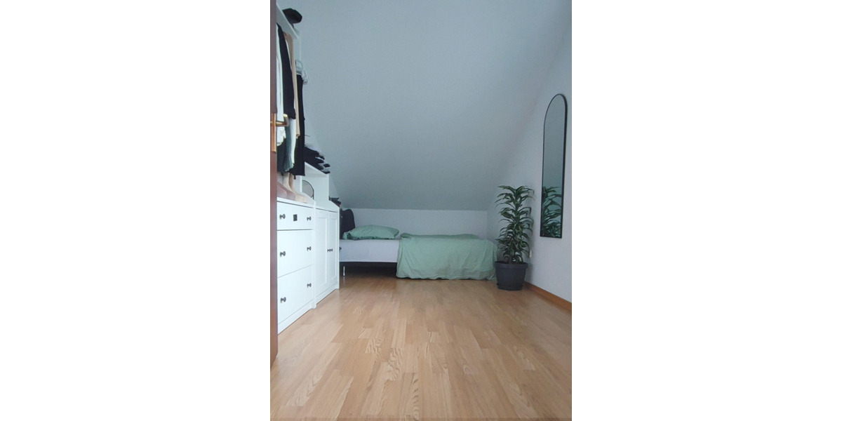 Dachgeschoßwohnung Waldbröl - 3 Zimmer, 73 m&sup2;, 620&euro; | Angebot:23278041