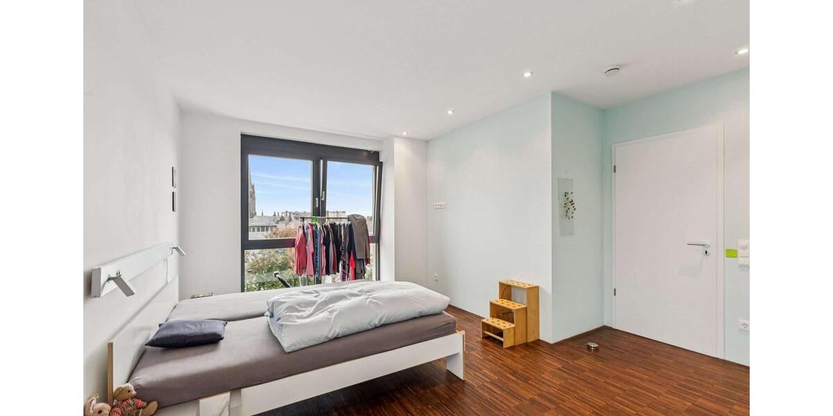 Dachgeschoßwohnung Bad Nauheim - 3 Zimmer, 119 m&sup2;, 1.725&euro; | Angebot:24692663