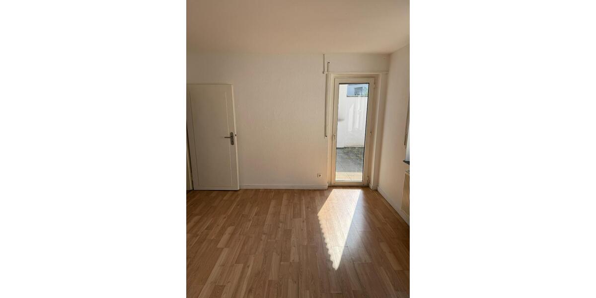 Erdgeschoßwohnung Ludwigshafen am Rhein Parkinsel - 2 Zimmer, 68 m&sup2;, 1.020&euro; | Angebot:25887797