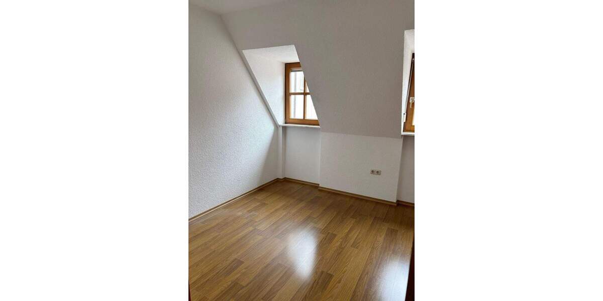 Etagenwohnung Dettelbach - 3 Zimmer, 98 m&sup2;, 950&euro; | Angebot:24637215