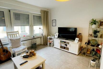 Attraktive, vollmöblierte 2,5-Zimmer-Wohnung in Bonn Altstadt 2.5 zimmer