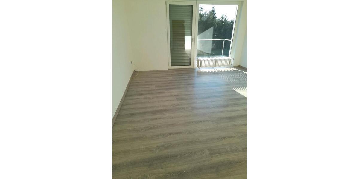 Etagenwohnung Schlangen - 1 Zimmer, 80 m&sup2;, 600&euro; | Angebot:24743600