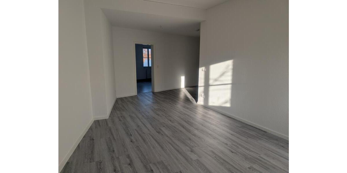 Etagenwohnung Querfurt - 3 Zimmer, 88 m&sup2;, 540&euro; | Angebot:24431003