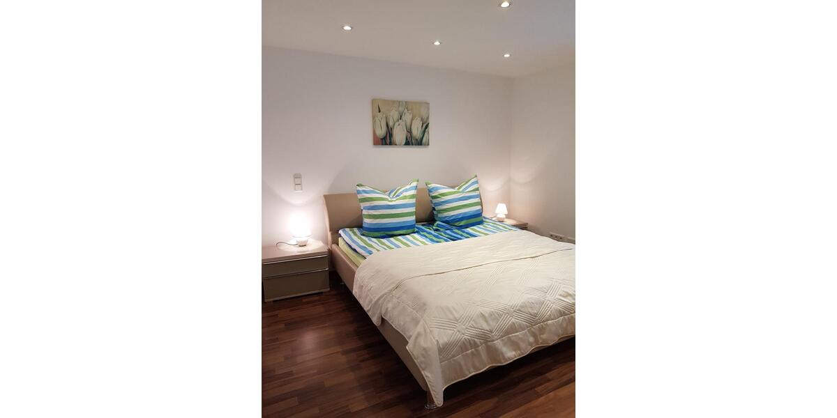 Vollmöbilierte 2,5 Zimmer Wohnung im Souterrain zu vermieten 2 zimmer