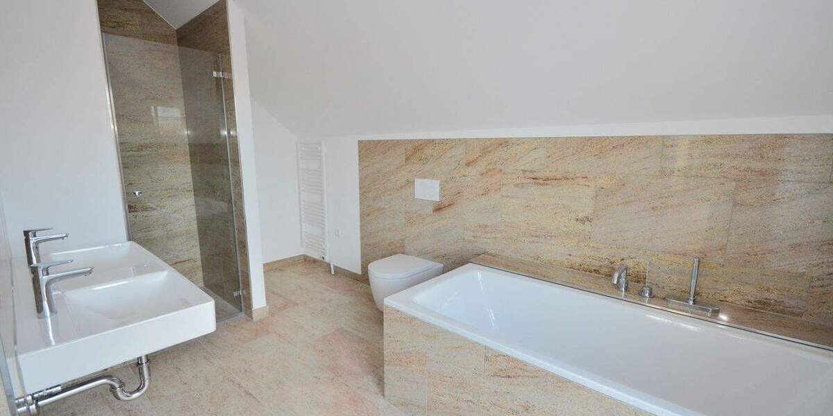 Mehrfamilienhaus, Wohnhaus Neu-Isenburg Isenburg - 5 Zimmer, 173 m&sup2;, 2.550&euro; | Angebot:25780141