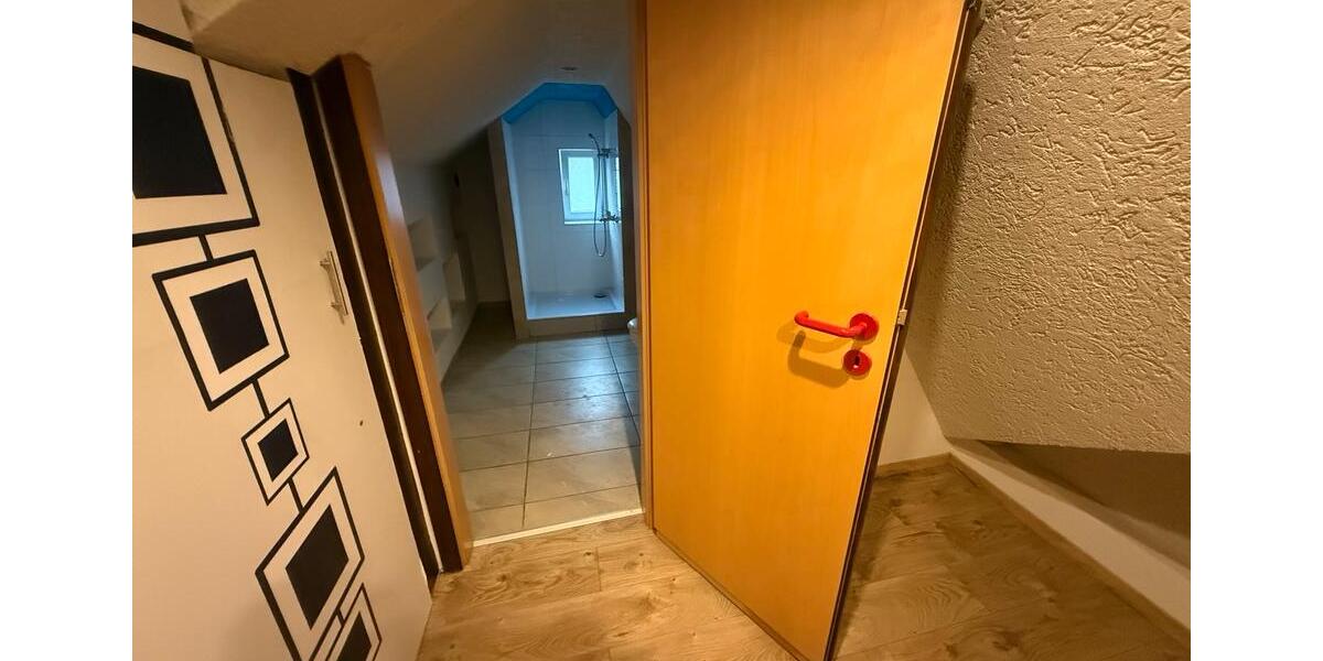 Dachgeschoßwohnung Illingen - 2 Zimmer, 70 m&sup2;, 600&euro; | Angebot:25612118