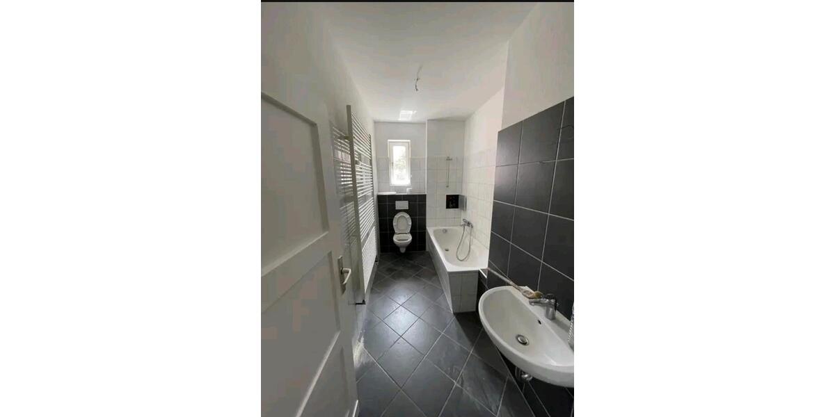 Etagenwohnung Forst (Lausitz) - 3 Zimmer, 76 m&sup2;, 730&euro; | Angebot:26001734