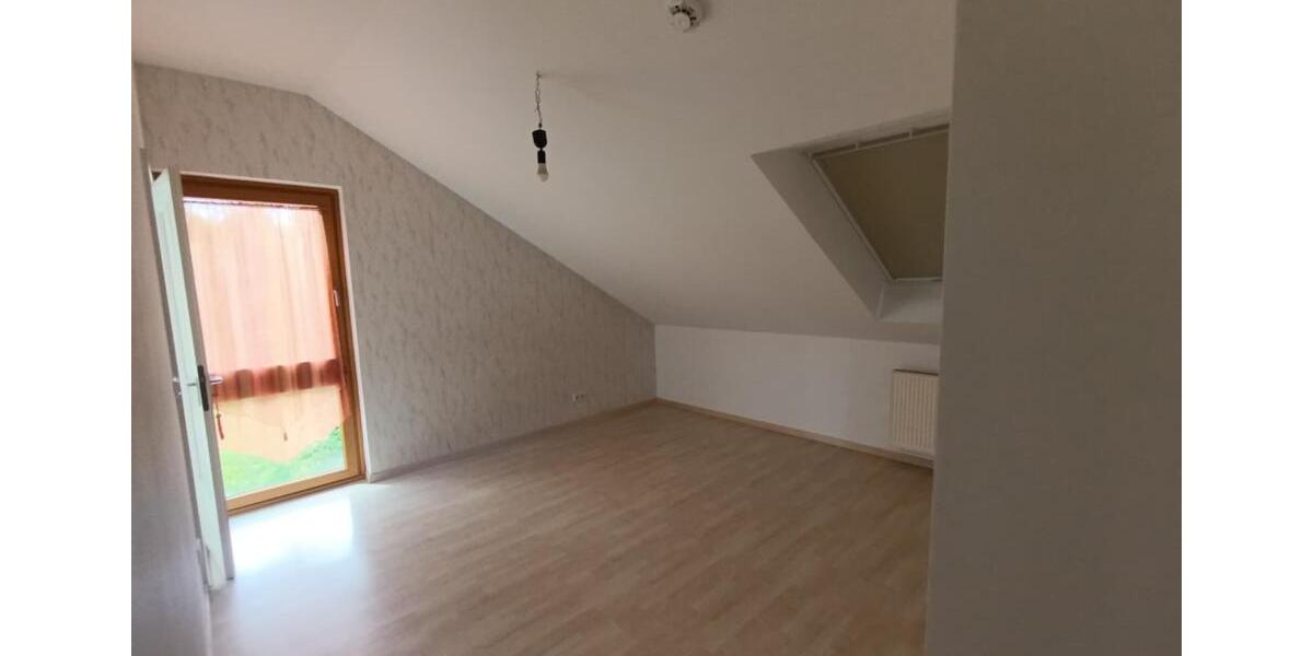 Dachgeschoßwohnung Panketal - 3 Zimmer, 74 m&sup2;, 1.130&euro; | Angebot:26534250