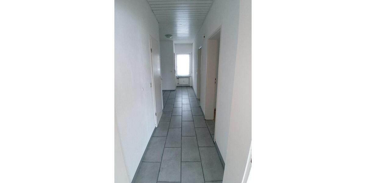 Erdgeschoßwohnung Vöhl - 3 Zimmer, 69 m&sup2;, 600&euro; | Angebot:26067432