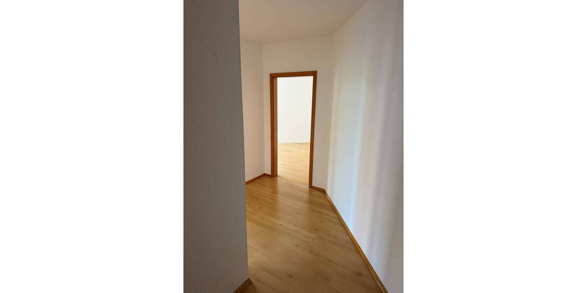 Etagenwohnung Plauen Stadtmitte - 2 Zimmer, 64 m&sup2;, 295&euro; | Angebot:26758862