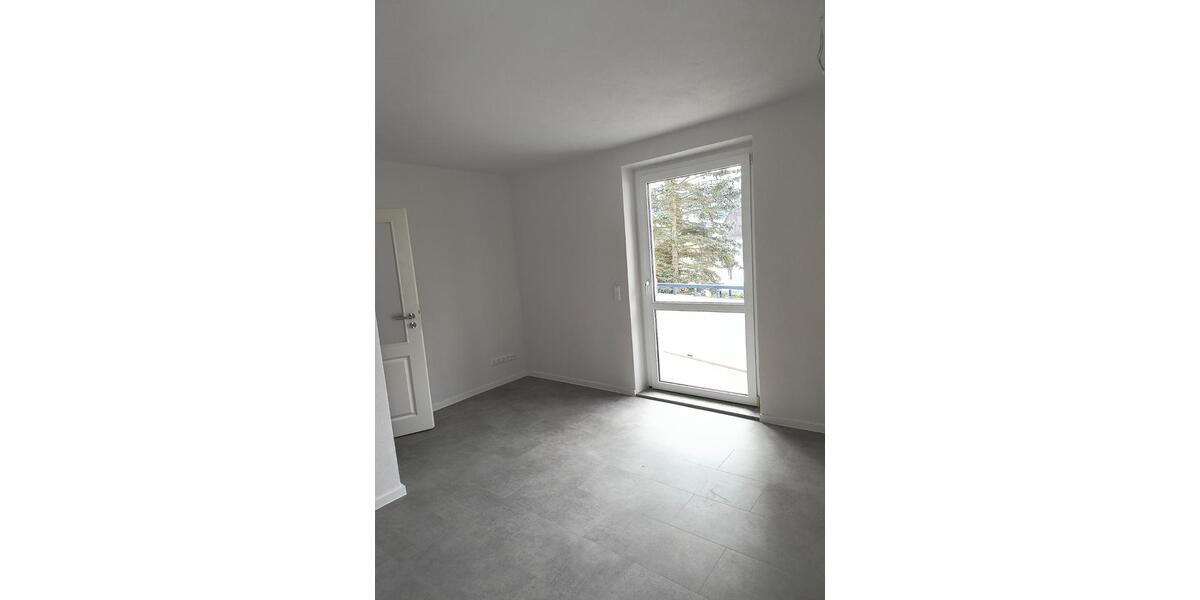 Erdgeschoßwohnung Bad Elster - 2 Zimmer, 60 m&sup2;, 480&euro; | Angebot:24653937