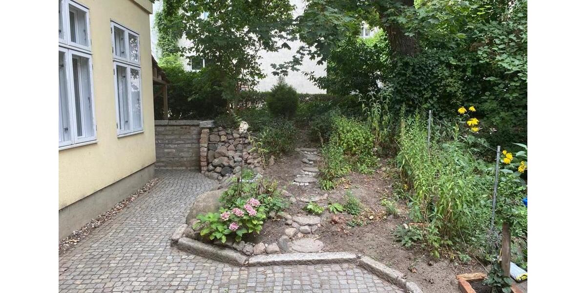 Erdgeschoßwohnung Güstrow - 2.5 Zimmer, 75 m&sup2;, 600&euro; | Angebot:23850204