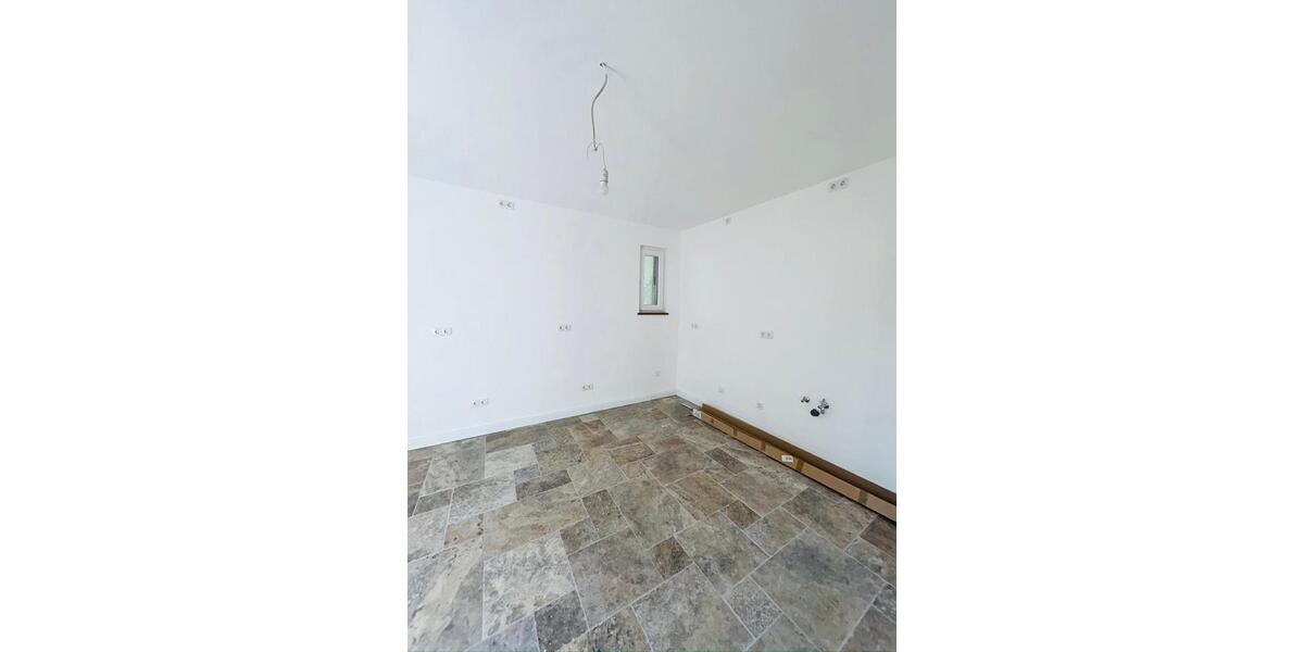 Erdgeschoßwohnung Sundern (Sauerland) - 2 Zimmer, 76 m&sup2;, 800&euro; | Angebot:26689314