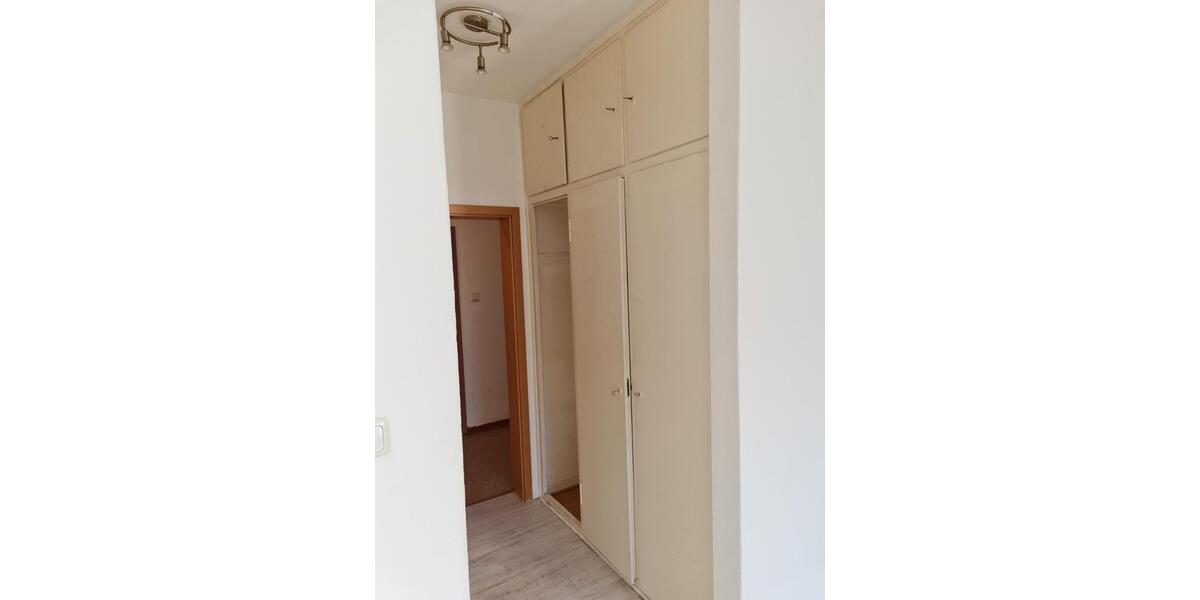 Etagenwohnung Hagen - 1.5 Zimmer, 28 m&sup2;, 300&euro; | Angebot:26311840