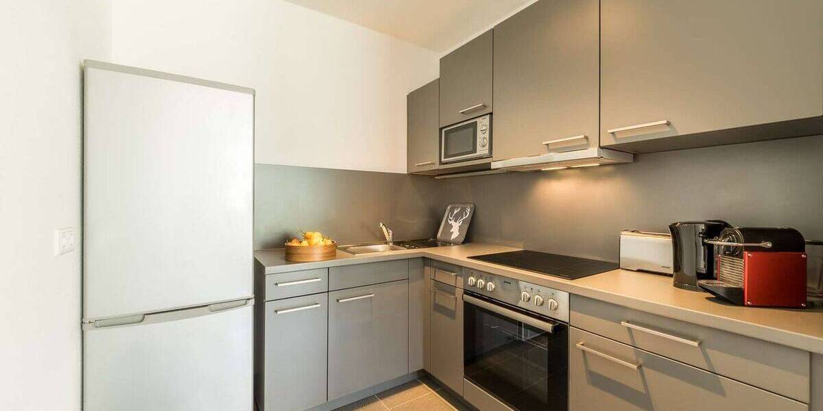 Etagenwohnung Frankfurt am Main Westend-Süd - 2 Zimmer, 46 m&sup2;, 1.810&euro; | Angebot:26824540