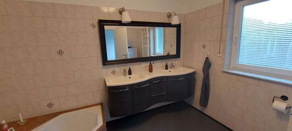 Wohnen auf Zeit Banzkow - 4 Zimmer, 137 m&sup2;, 1.500&euro; | Angebot:26553630