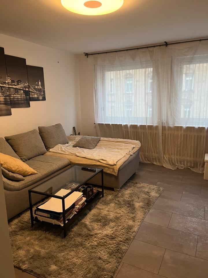 1,5 Zimmer Wohnung + Einbauküche st.Leonhard zimmer