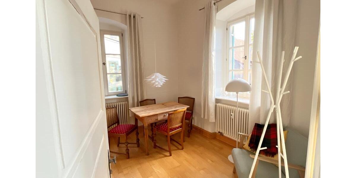 Wohnen auf Zeit Hallstadt - 2 Zimmer, 999 m&sup2;, 895&euro; | Angebot:26696170