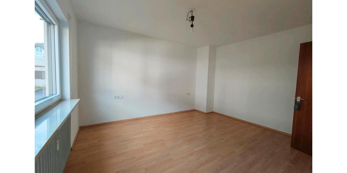 Erdgeschoßwohnung Donzdorf - 3 Zimmer, 102 m&sup2;, 1.060&euro; | Angebot:24831897