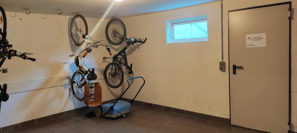 Maisonettenwohnung Niederwerrn - 5 Zimmer, 105 m&sup2;, 830&euro; | Angebot:26609484