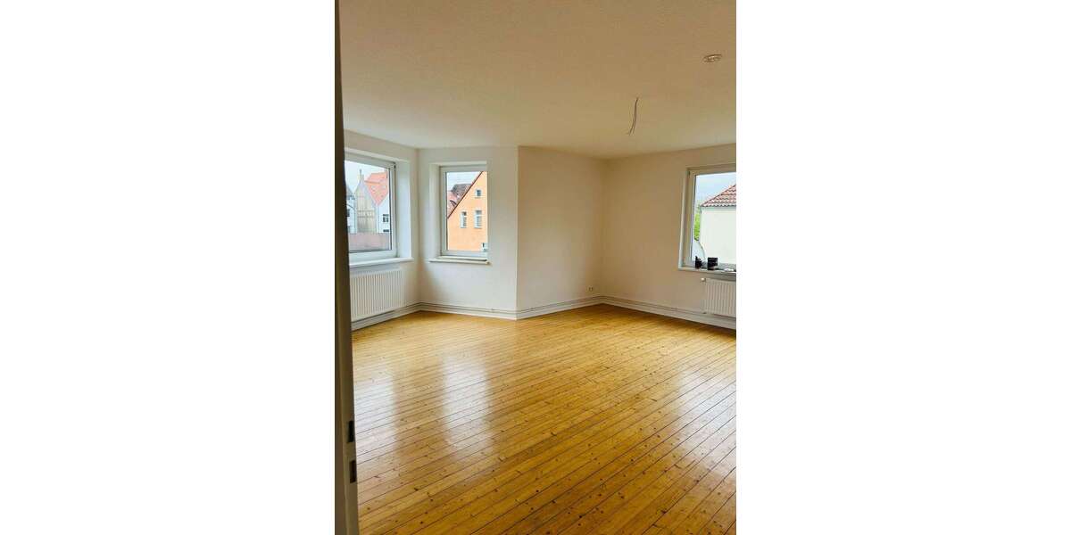 Etagenwohnung Hannover Stöcken - 2 Zimmer, 75 m&sup2;, 825&euro; | Angebot:26799642