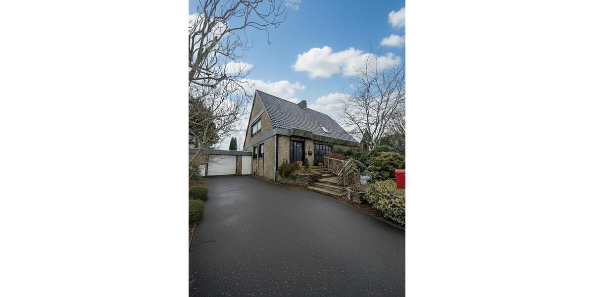 Einfamilienhaus Neumünster Böcklersiedlung - 5 Zimmer, 190 m&sup2;, 1.900&euro; | Angebot:25756445