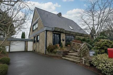 Haus Neumünster Böcklersiedlung - 5 Zimmer, 190 m&sup2;, 1.900&euro; | Angebot:25756445